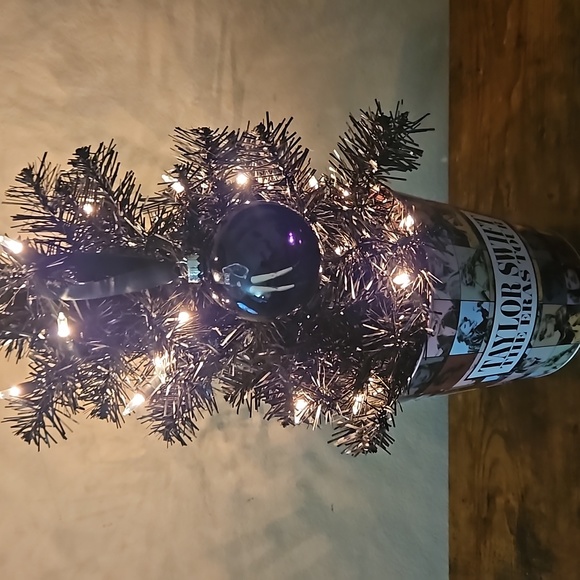 Reputation Ball Ornament - Picture 10 of 10